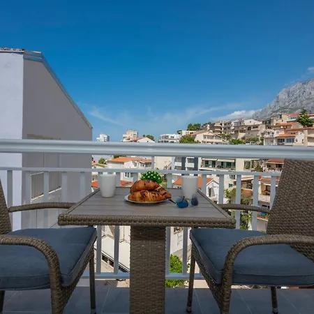 Luxury 2min From Appartement Makarska