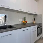 Apartamento Luxury 2min From Makarska