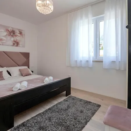 Luxury 2min From Апартаменты