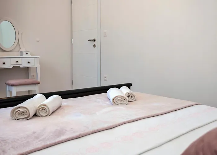 Apartment Luxury 2min From