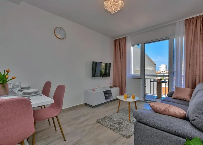 Luxury 2min From Apartment