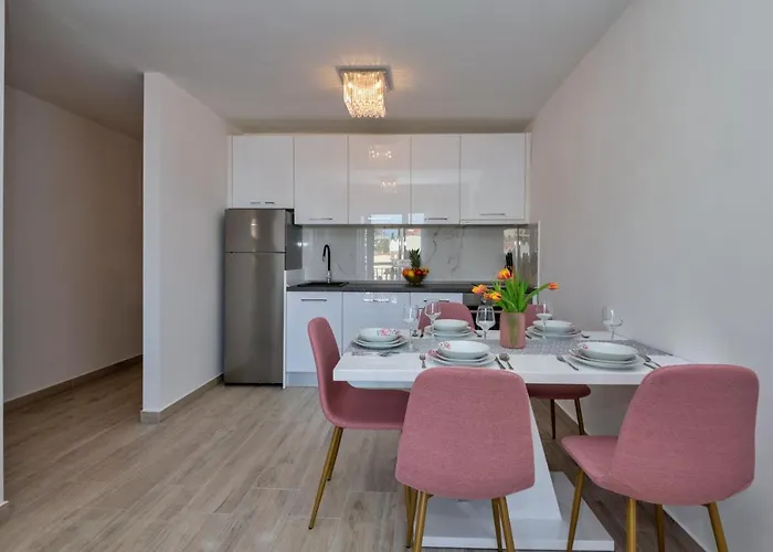 Apartment Luxury 2min From Makarska